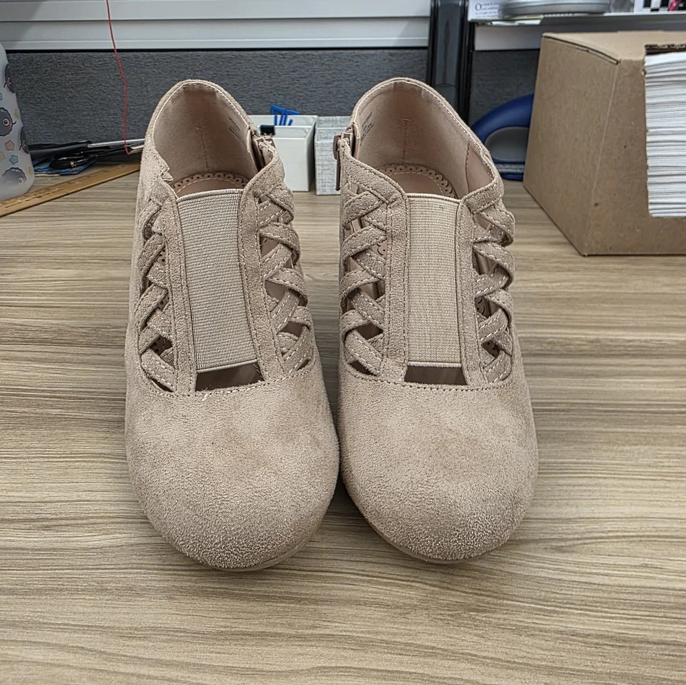 Journee Collection Piper Heel - Picture 3 of 12